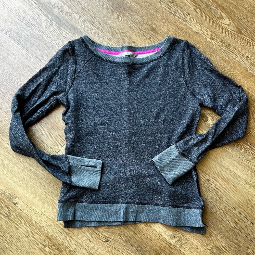 The North Face Sweater EUC